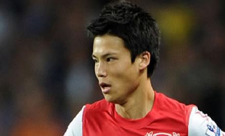 Arsenal and Bolton confirm Miyaichi loan move
