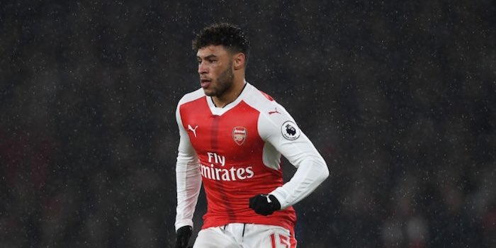 Wenger expects Oxlade-Chamberlain to be fit for Saturday
